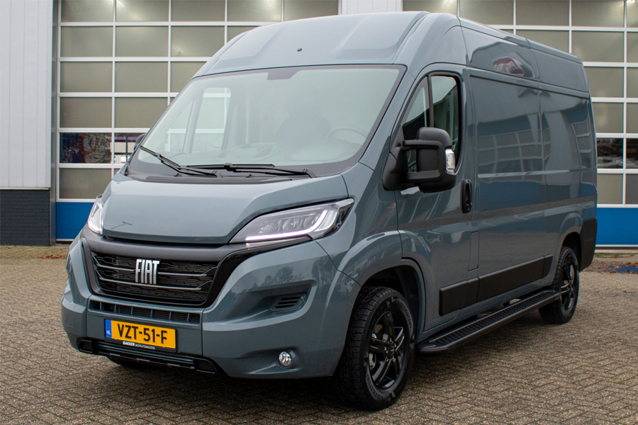 Van Dalen 2 900 x 600.jpg